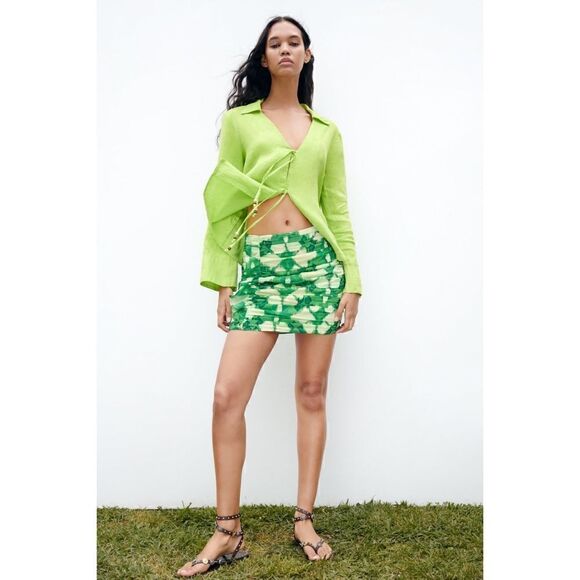 NWT Zara High Waisted Gathered Printed Mini Skirt with Ruffles, Size Small - Picture 2 of 16